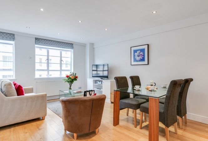Spacious Quality 1 Bedroom Apartment for 4 in Kensington