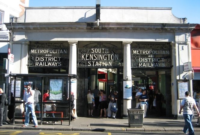 South-Kensington-Station.jpg